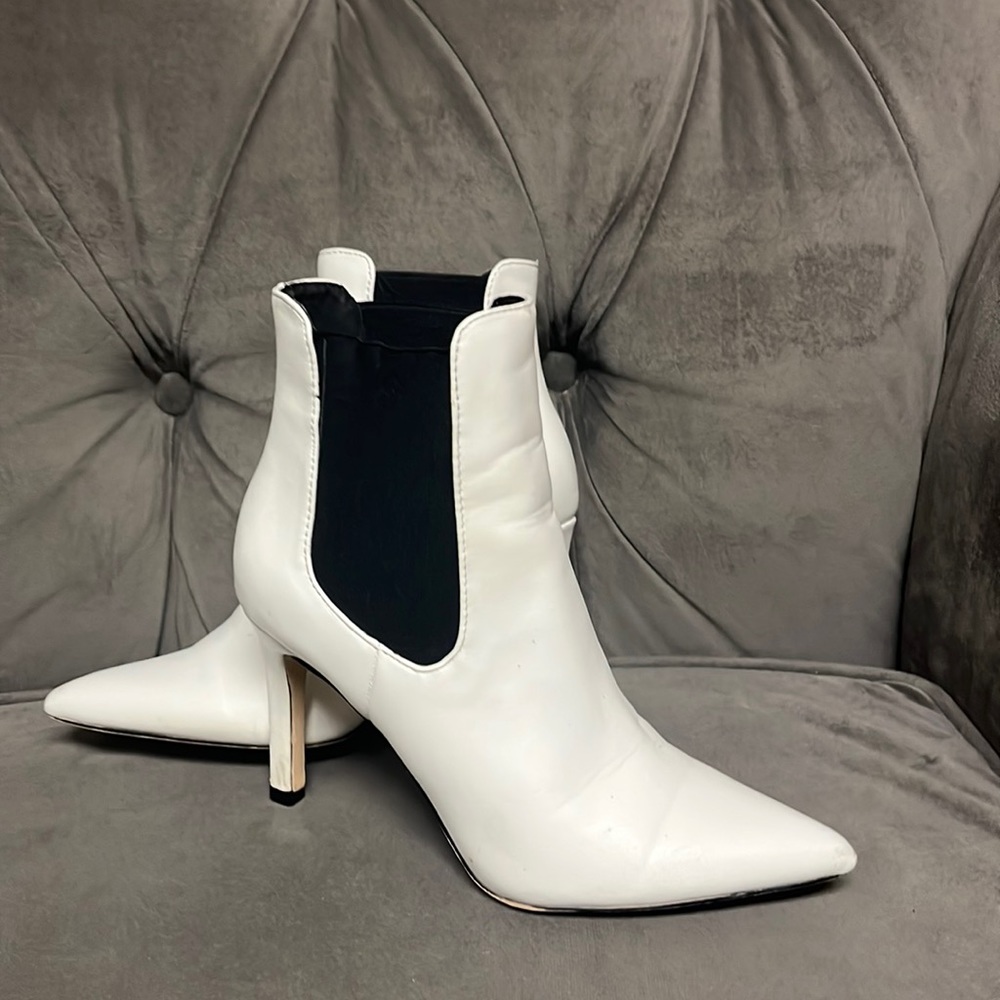 White bootie stiletto heel ankle boots size 6